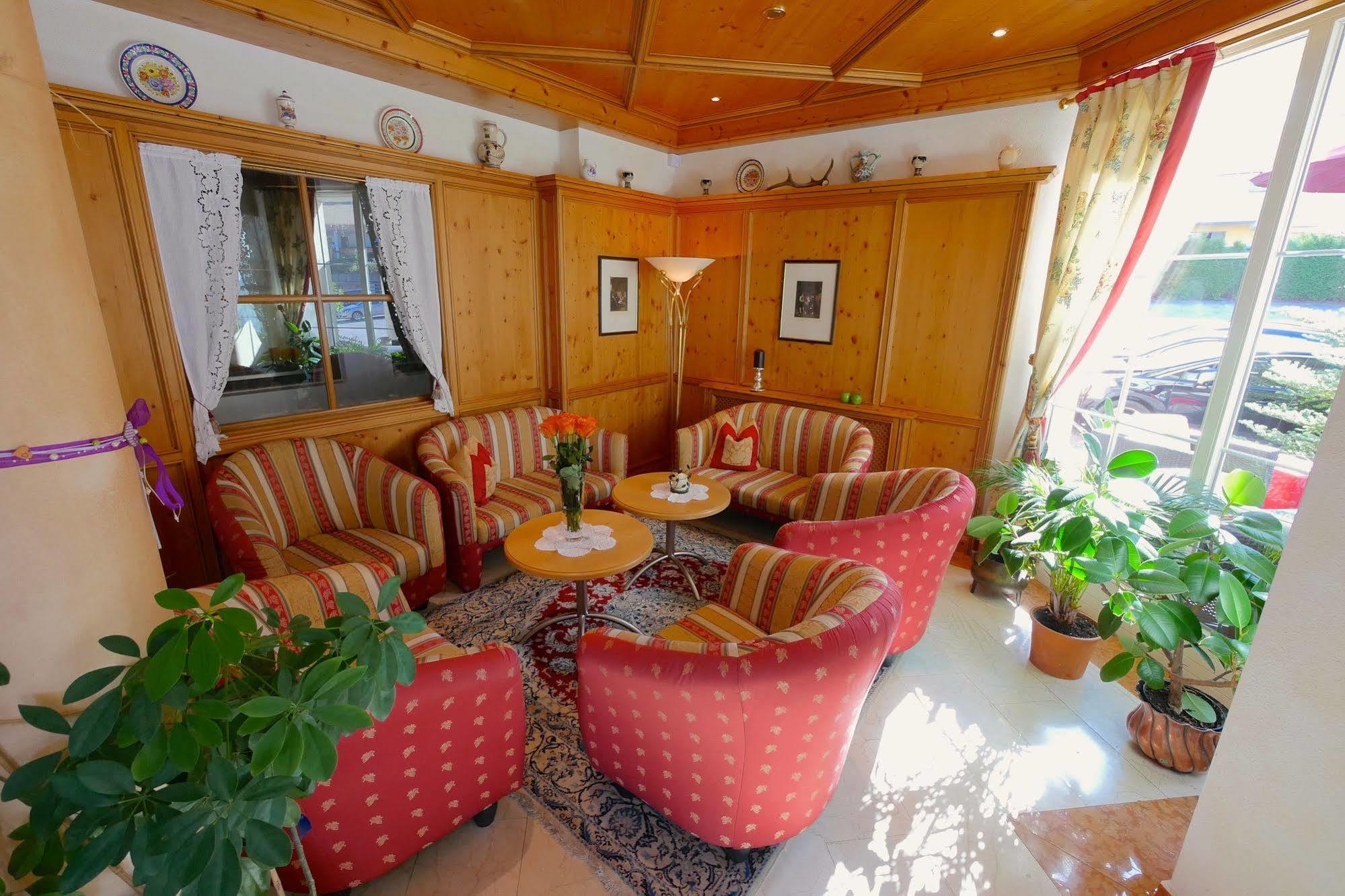 פוגן Hotel Elisabeth מראה חיצוני תמונה